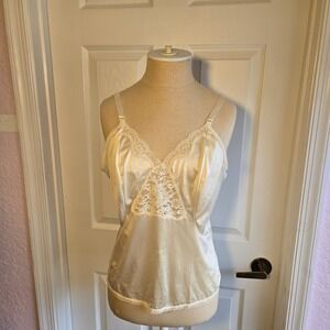 Vintage Sears womens lingerie Camisole Nylon Lace Cream size 36 Made In USA